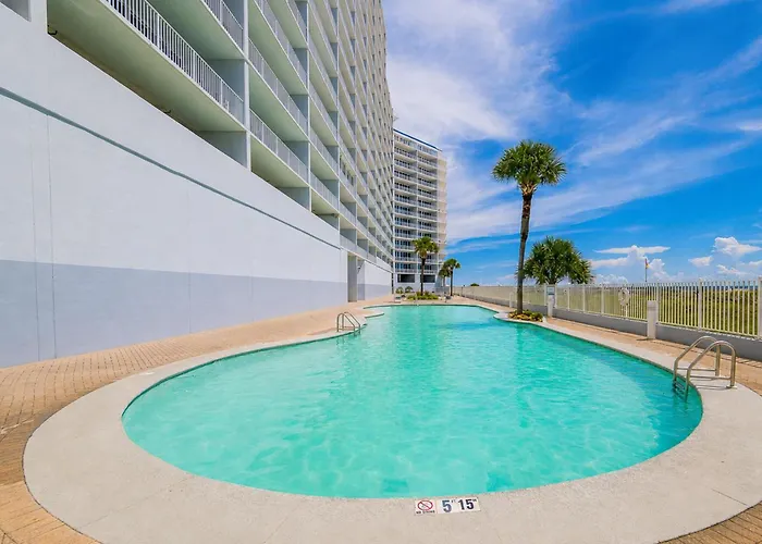 Lighthouse 403 Apartment *
